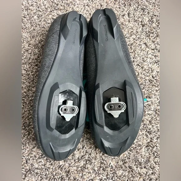 Shimano Women’s SH-RT 400 Cycling Shoes w/clips Like new size EU 40/US 7.5-8 - Picture 4 of 6